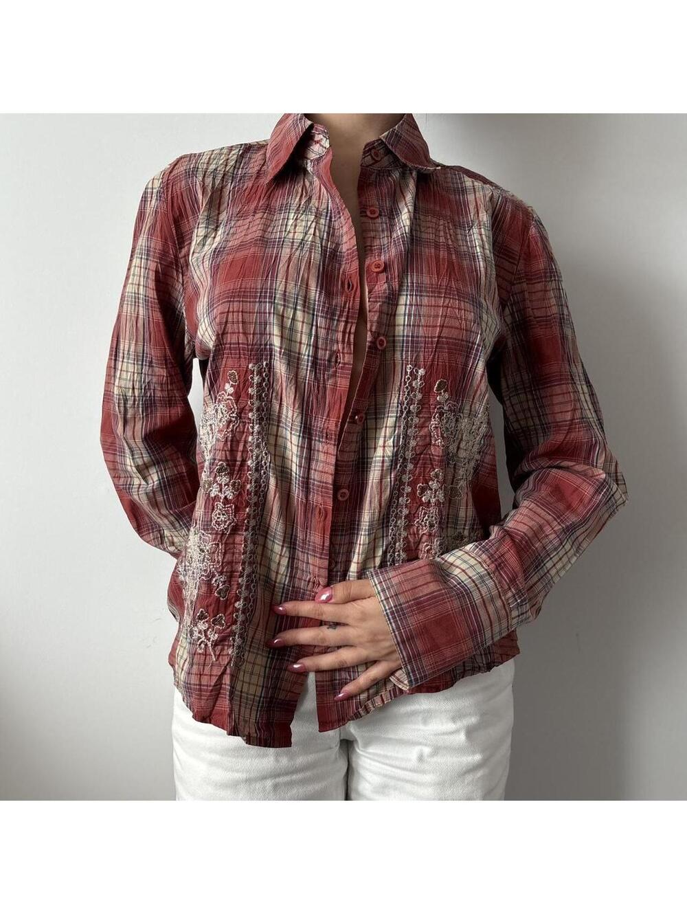Coupe Women's Red Shirt